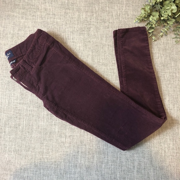 American Eagle Outfitters Pants - Deep purple corduroy pants.